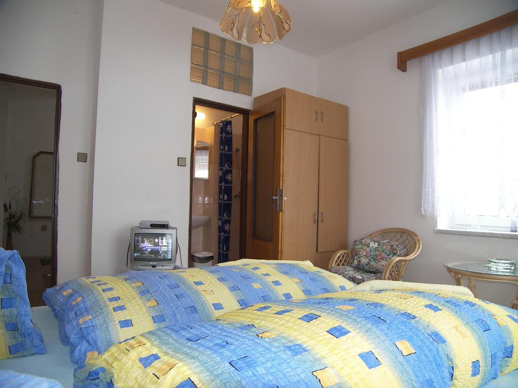 Penzion U Antonickova Pramene Mariánské Lázně Exterior foto